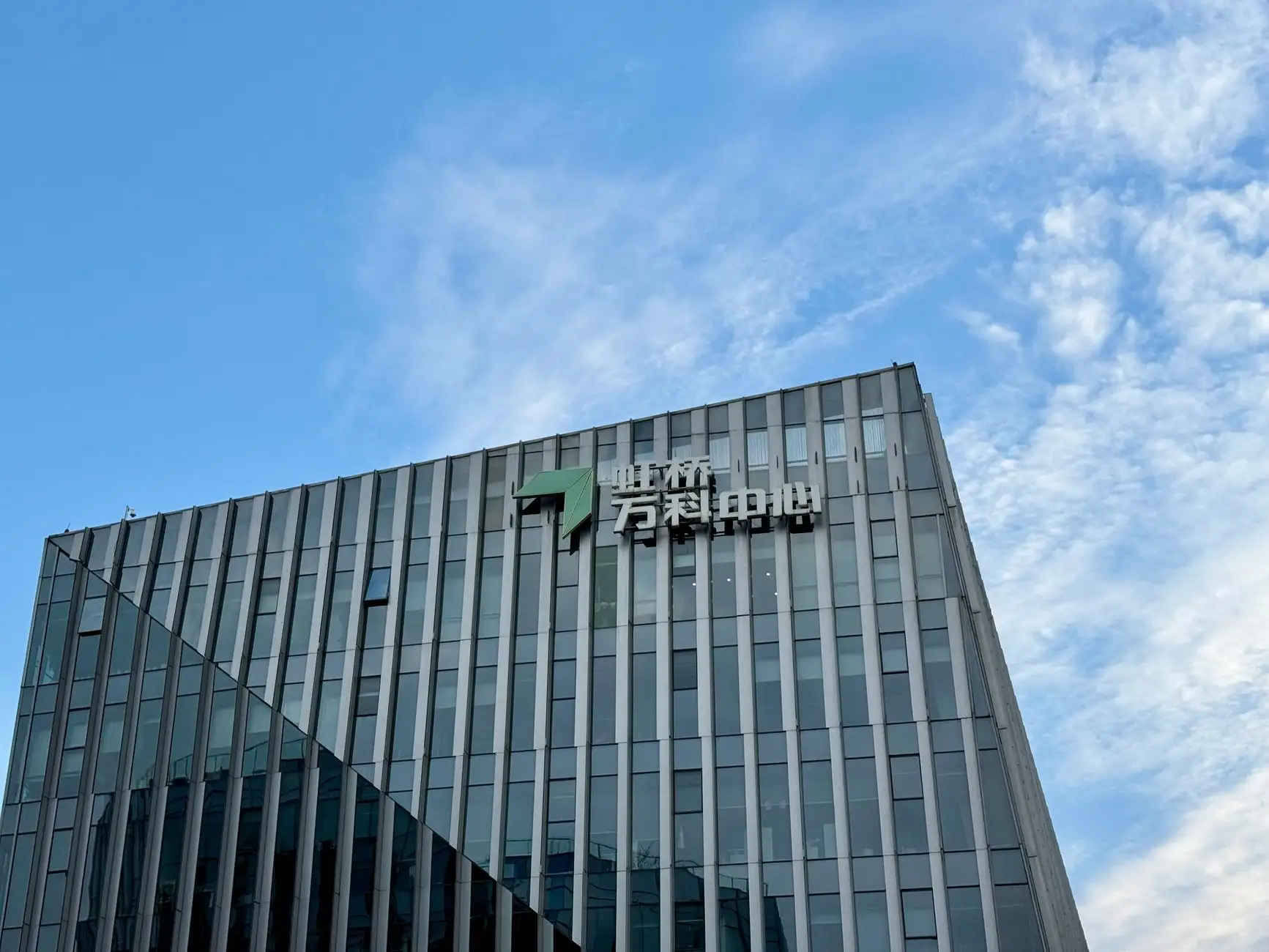 湖北安防监控设备技术升级:高清图像与稳定录像方案对比分析